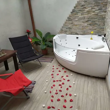 Casas Toya Jacuzzi